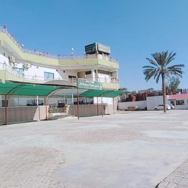 Palm Valley Hotel Sukkur 外观 照片