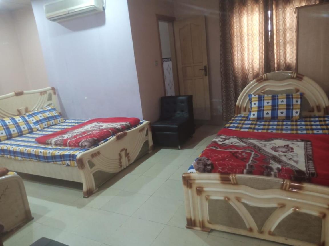 Palm Valley Hotel Sukkur 外观 照片