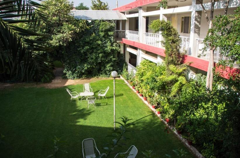 Palm Valley Hotel Sukkur 外观 照片